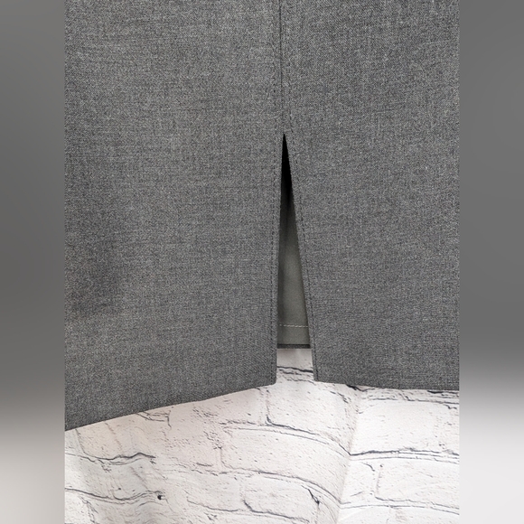 Gray Loft skirt - Picture 5 of 5
